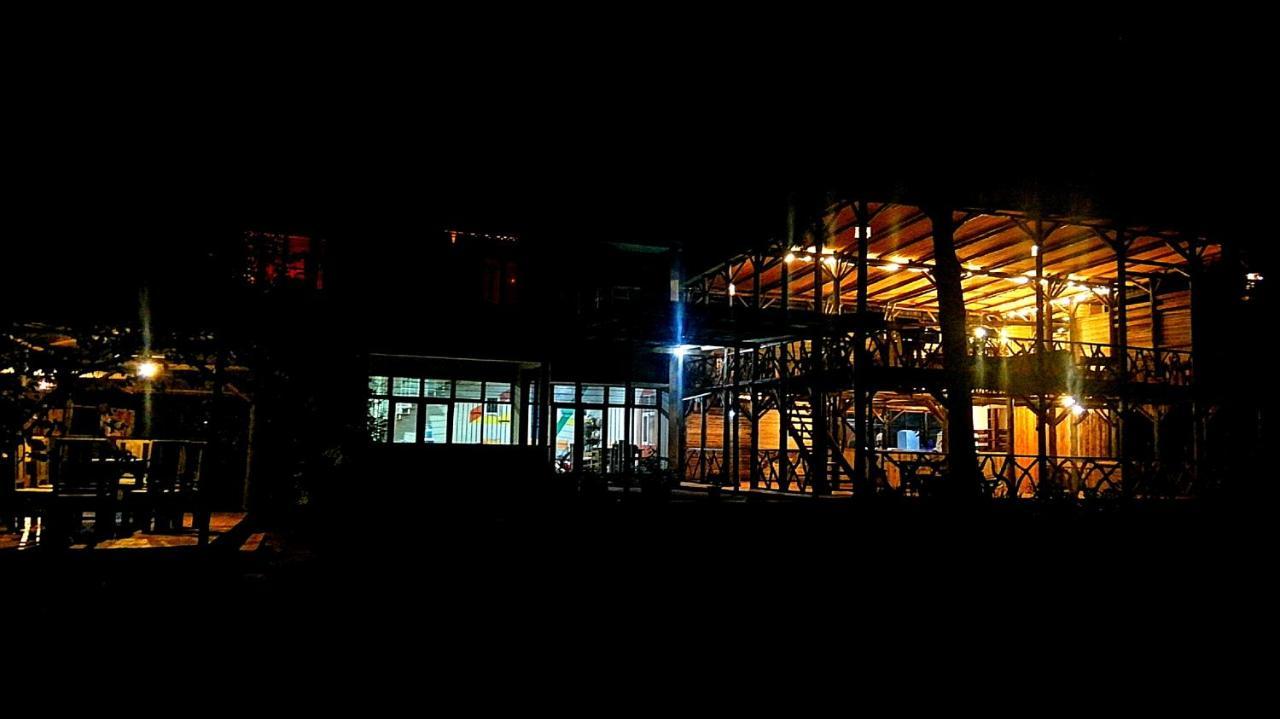 Jinja Backpackersホステル エクステリア 写真