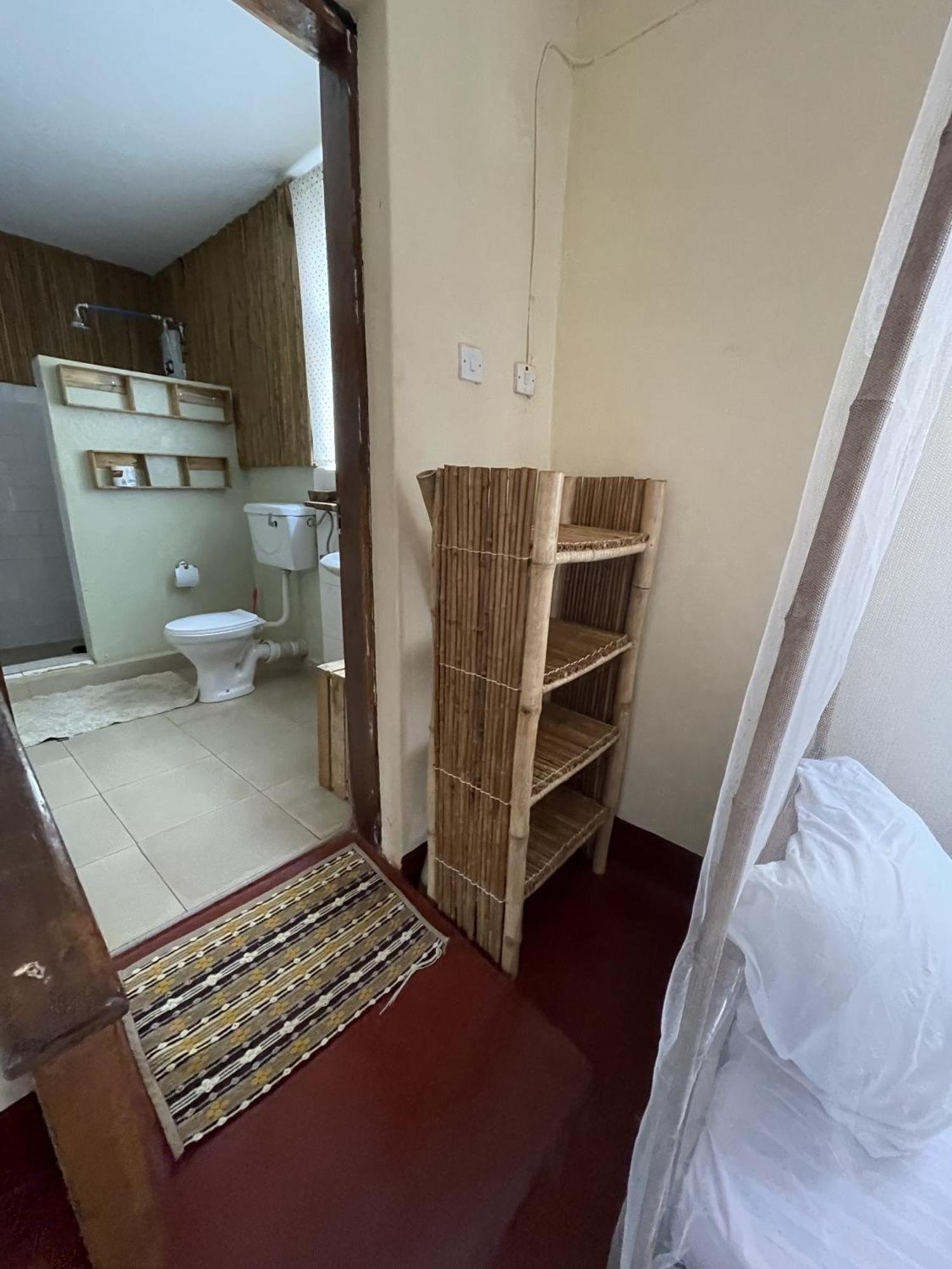Jinja Backpackersホステル 部屋 写真
